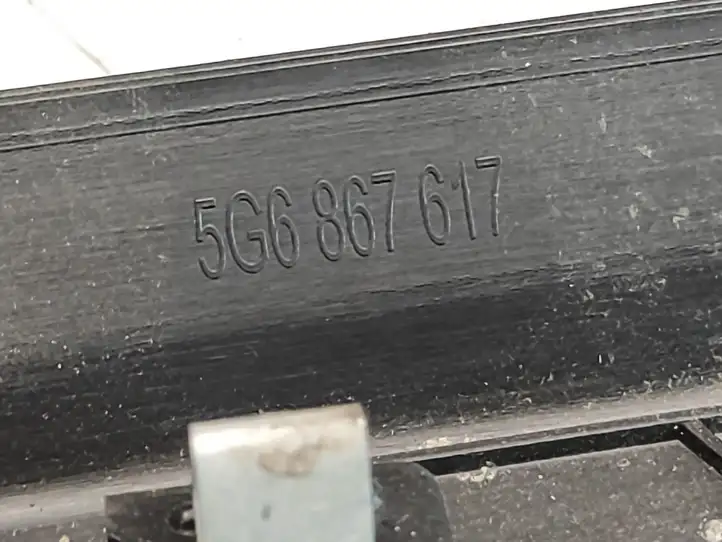 Volkswagen Golf VII (2013 - 2019) 5G6867715 Прочая отделка багажника — фото 2