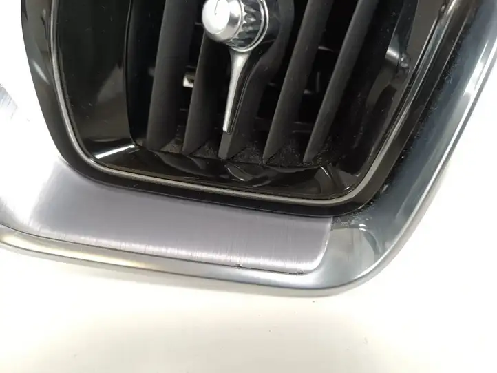 Volvo V60 (2018 - ) Центральный воздушный дефлектор — фото 3