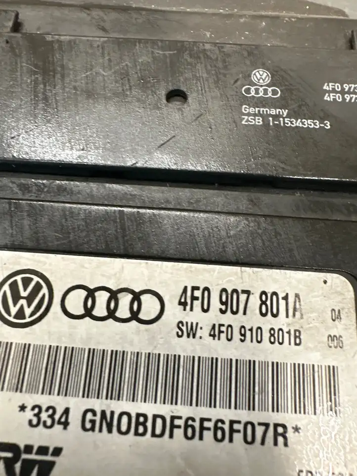 Volkswagen PASSAT B6 (2005 - 2010) 4F0907801A Блок управления тормозной системой — фото 3
