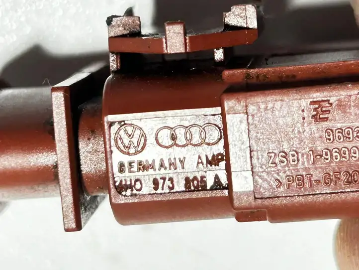 Skoda Superb B8 (3V) (2015 - 2023)  4H0973805A Другой проводник