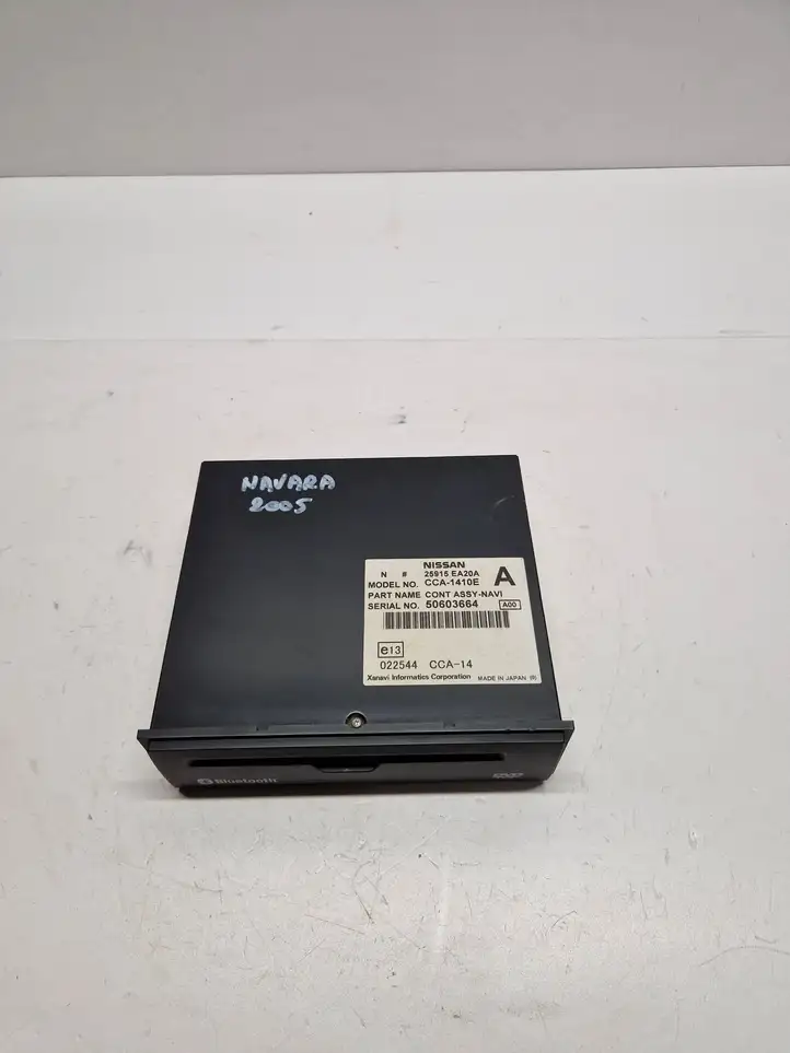Nissan Navara D40 (2004 - 2015) 25915EA20A CD/DVD чейнджер — фото 6
