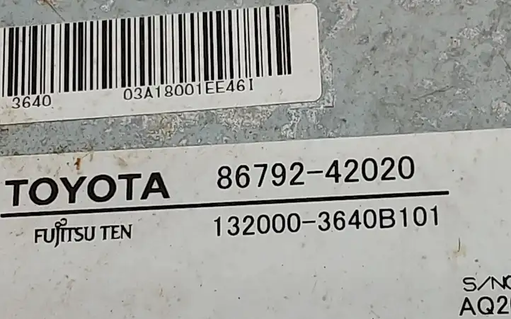 Toyota RAV 4 (XA40) (2012 - 2018) 8679242020 Модуль управления камерой — фото 2