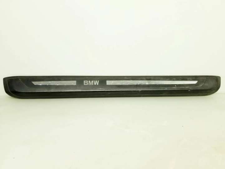 7011067 BMW 6 E63 E64 Priekinio slenksčio apdaila (išorinė)