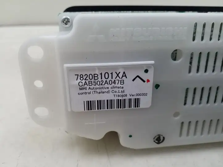 Mitsubishi Outlander (2018 - 2021)  7820B101XA Блок управления кондиционером