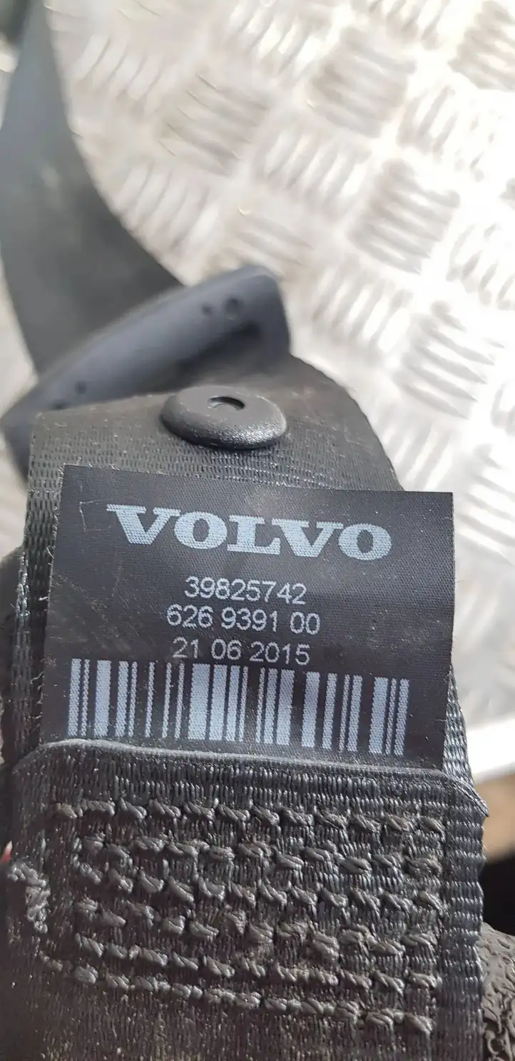 Volvo XC90 (2014 - 2019) 39825742 Ремень безопасности 3-го ряда — фото 4