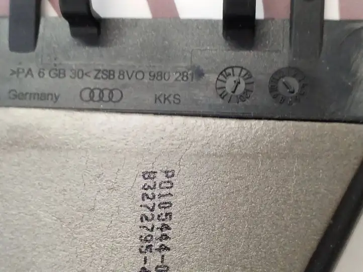 Audi A3/S3 8V (2012 - 2016) 8V0980281 Прочие детали салона — фото 5