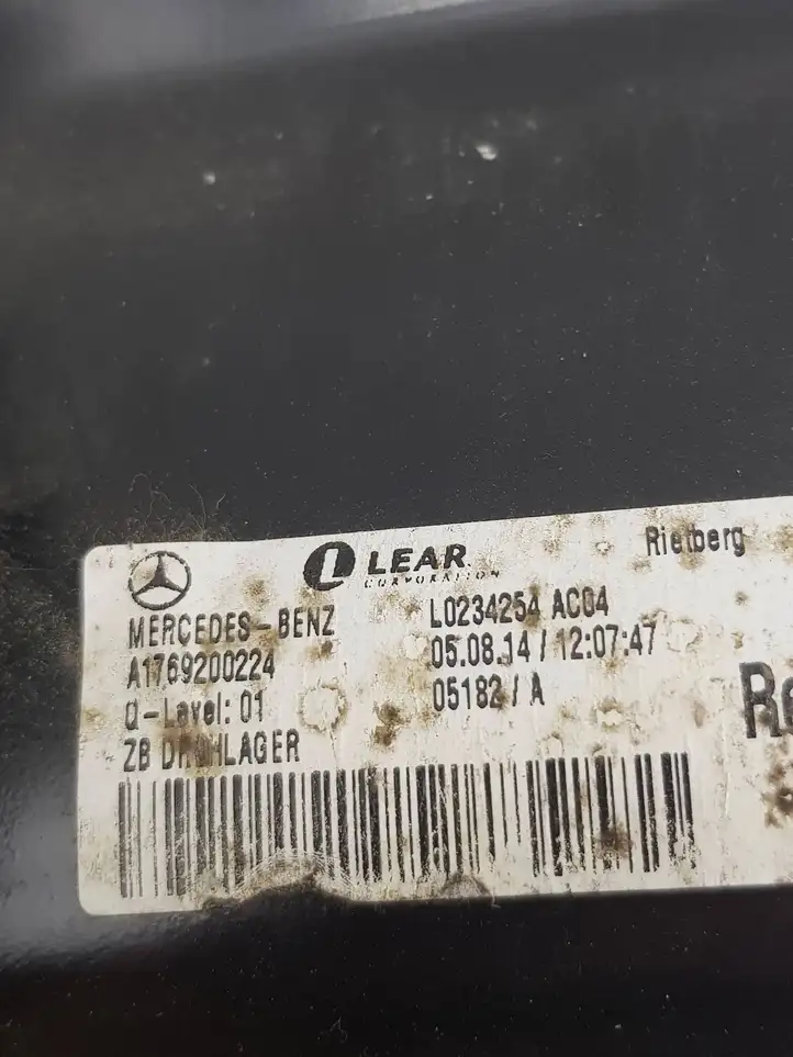Mercedes-Benz A W176 (2012 - 2018) A1769200224 Прочие детали салона — фото 3