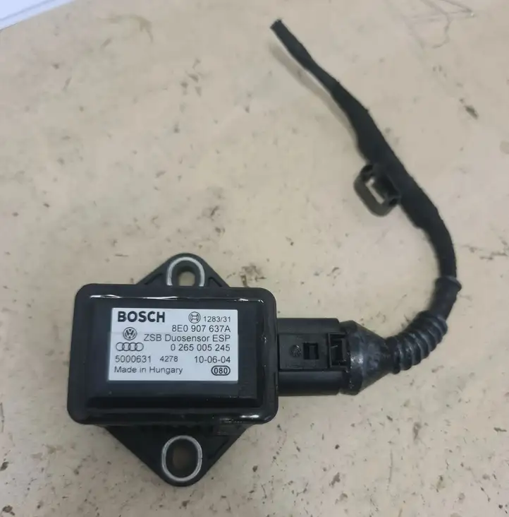 Volkswagen PASSAT B5.5 (2001 - 2005)   Датчик ESP (системы стабильности) (датчик курсовой устойчивости))