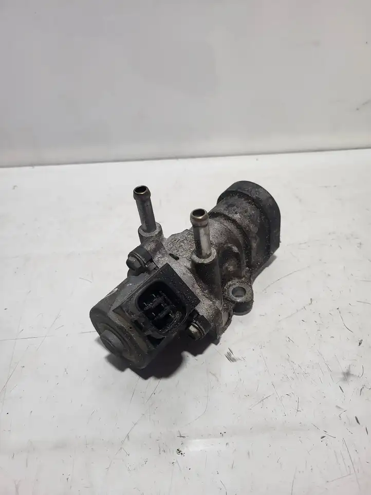 Toyota Corolla Verso AR10 (2004 - 2009) 1350003110 Охладитель клапана EGR — фото 2