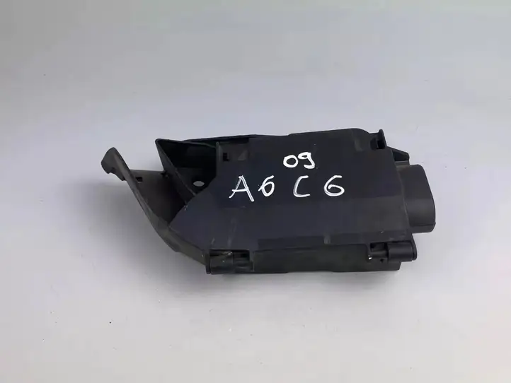 Audi A6 S6 C6 4F (2004 - 2008) 4F0971812A Плюсовой провод аккумулятора — фото 2