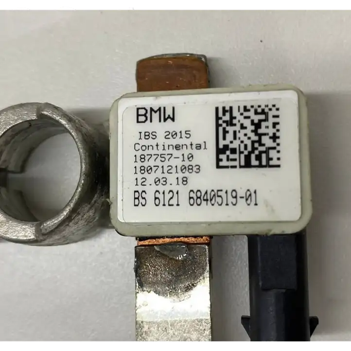 BMW 5 G30 G31 (2016 - ) 6840519 Минусовой провод аккумулятора — фото 2