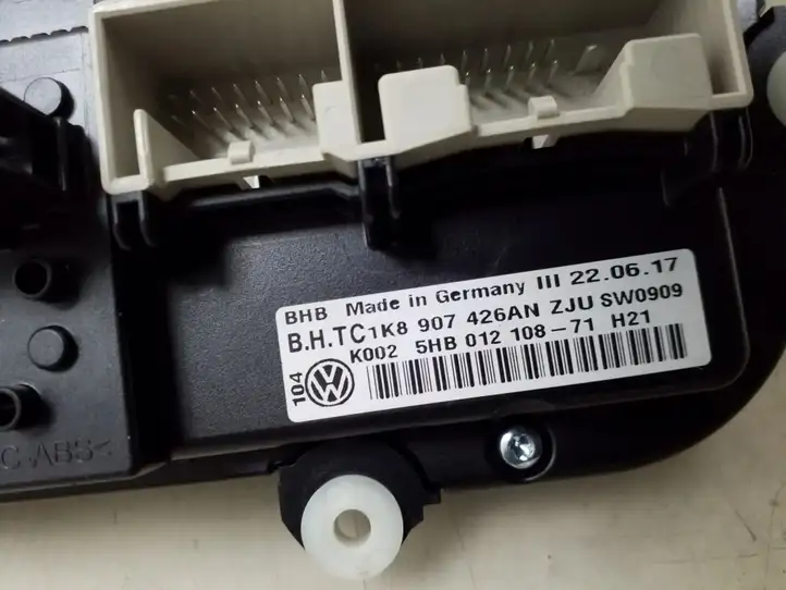 Volkswagen Caddy (2015 - 2020) 1K8907426AN Блок управления кондиционером — фото 2