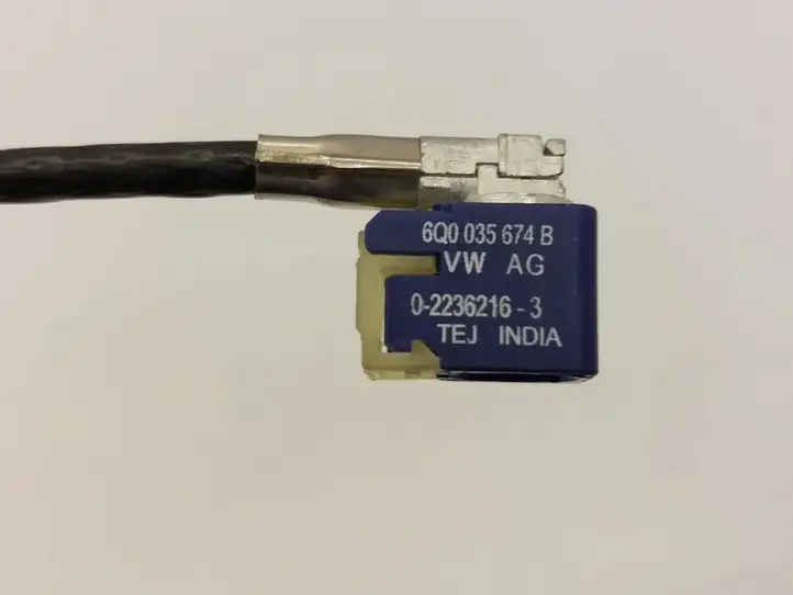 Volkswagen PASSAT B8 (2015 - ) 6Q0035674B Прочая электропроводка — фото 4