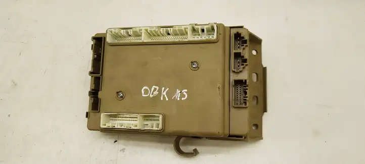 Subaru Outback (BS) (2014 - 2019) 82201AL00A Блок предохранителей — фото 2