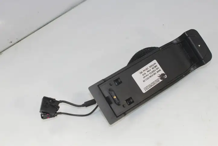 BMW 3 E90 E91 (2005 - 2012) 5117118054 Блок GSM — фото 2