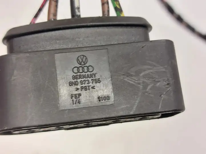 Volkswagen PASSAT B8 (2015 - ) 4B0971841D Прочая электропроводка — фото 7