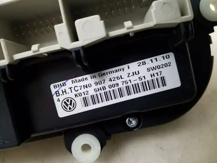 Volkswagen Caddy (2010 - 2015) 7N0907426L Блок управления кондиционером — фото 6