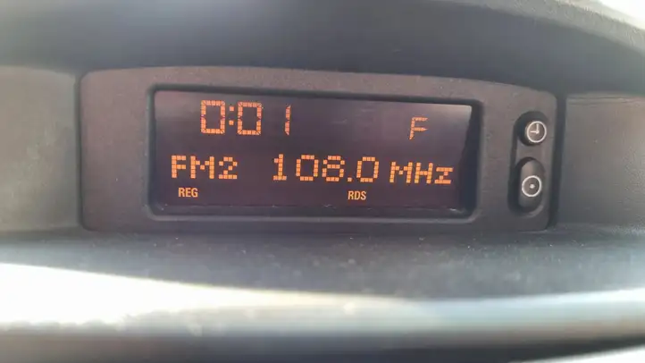 Opel Corsa D (2006 - 2010)  13289917 Радио/ проигрыватель CD/DVD / навигация