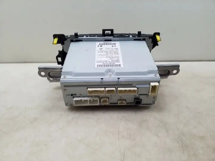 Toyota Yaris (2014 - 2019) 861400D100 Магнитола / мультимедийная система — фото 6
