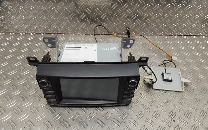 Toyota RAV 4 (XA40) (2012 - 2018) 8614042350 Магнитола / мультимедийная система — фото 1