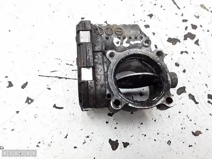 Volvo V70 (2004 - 2007) 8692720 Дроссельная заслонка — фото 1