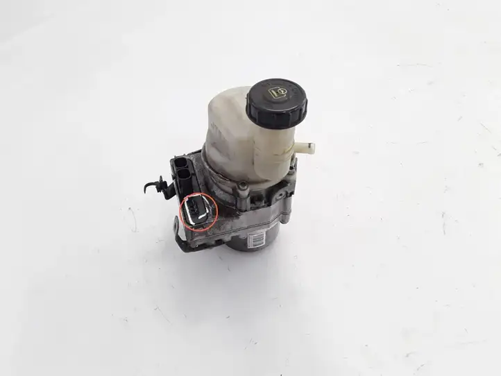Dacia Logan II (2012 - 2020) 491108089R Насос гидроусилителя руля — фото 4