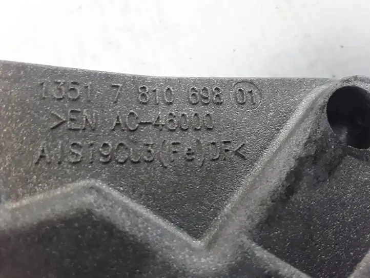 BMW 3 F30 F35 F31 (2012 - 2018) 7810698 Кронштейн топливного насоса — фото 2