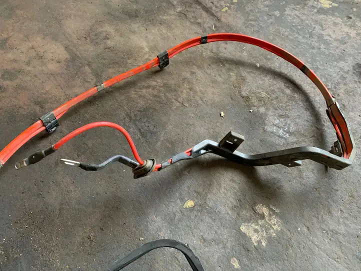 BMW 1 F20 F21 (2011 - 2019) 9308291 Плюсовой провод аккумулятора — фото 3