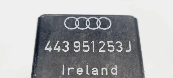 Audi A4 S4 B6 8E 8H (2000 - 2006) 1355354 Прочая электропроводка — фото 2