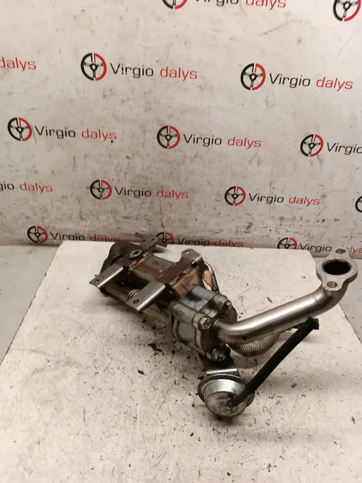 Toyota Corolla Verso AR10 (2004 - 2009) 256800R02000 Охладитель клапана EGR — фото 3