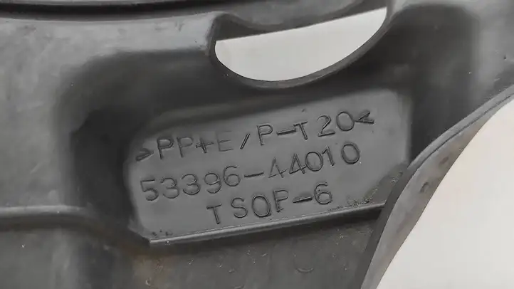 Toyota Avensis Verso (2001 - 2004) 5339644010 Прочие внешние детали — фото 3