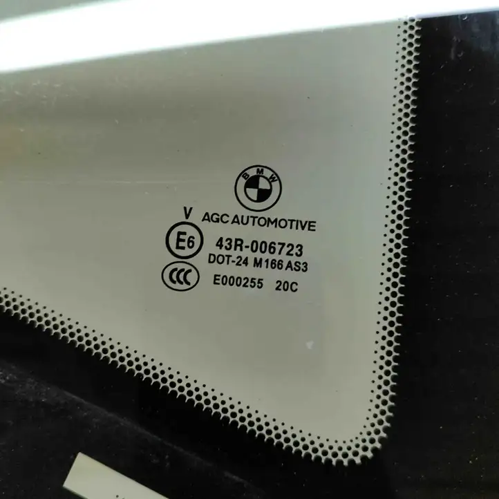 BMW i3 (2013 - ) 7288192 Заднее боковое стекло — фото 4