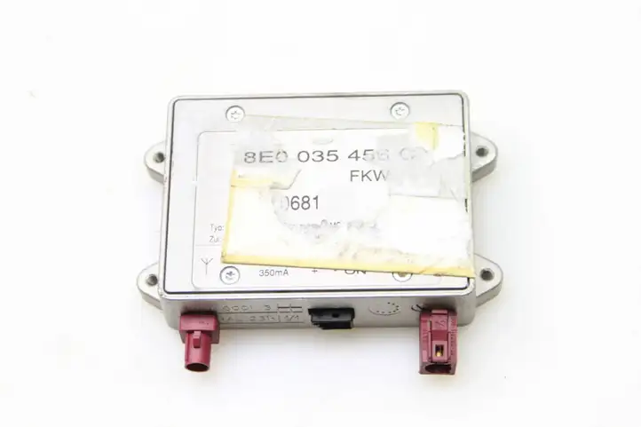 Audi A6 S6 C6 4F (2004 - 2008) 8E0035456C Усилитель антенны — фото 1