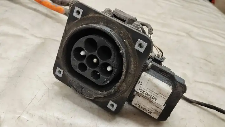 Mercedes-Benz GLE W166/C292 (2015 - 2019)  A0003411600 Розетка для зарядки электромобиля