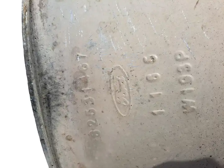 Ford F-Series (2020 - )   Глушитель