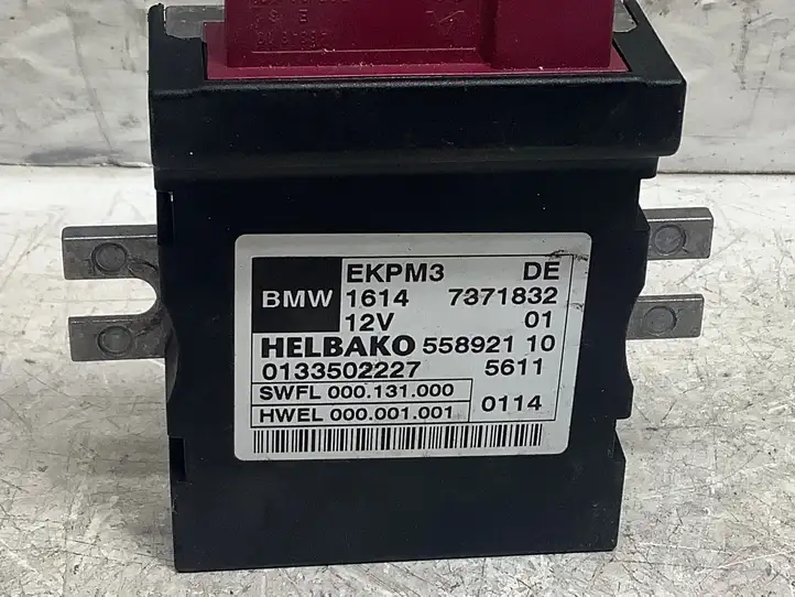 BMW 3 F30 F35 F31 (2012 - 2018) 7371832 Блок управления топливным насосом — фото 3