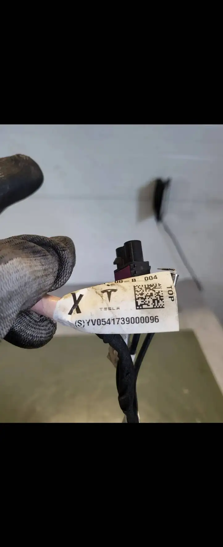 Tesla Model X (2015 - 2021) (S)YV0541739000096 Салонное зеркало заднего вида — фото 3