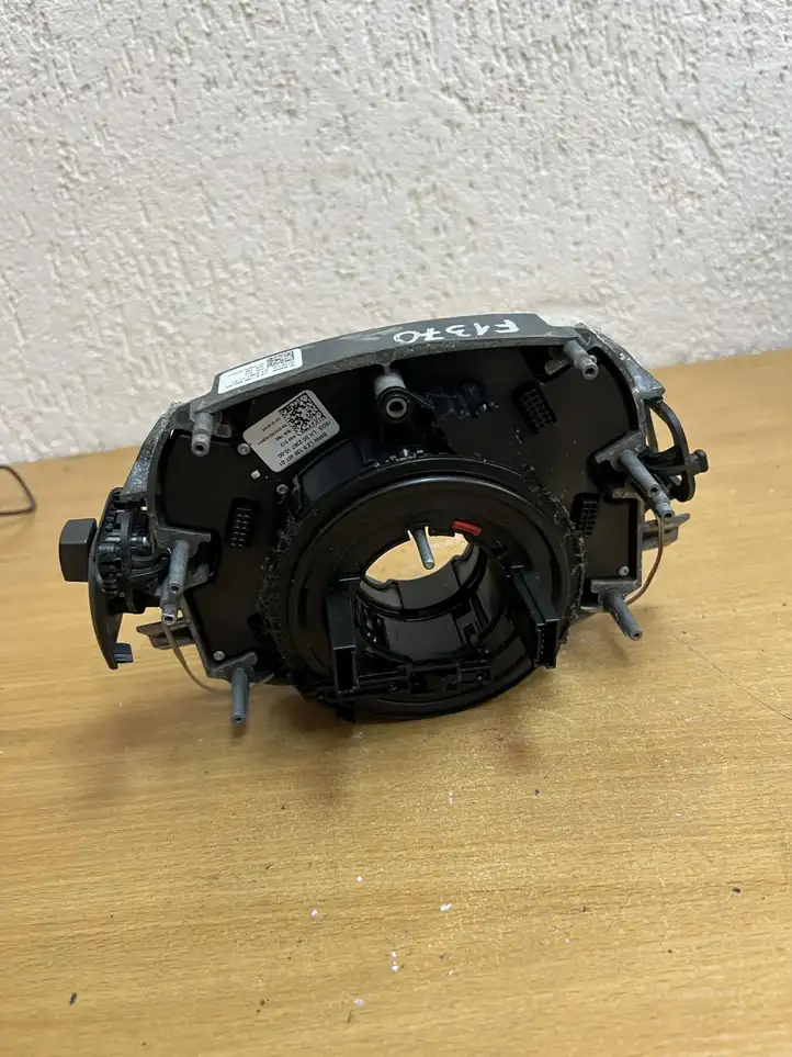 BMW 7 E65 E66 (2001 - 2008) 913846701 Датчик угла поворота руля — фото 8