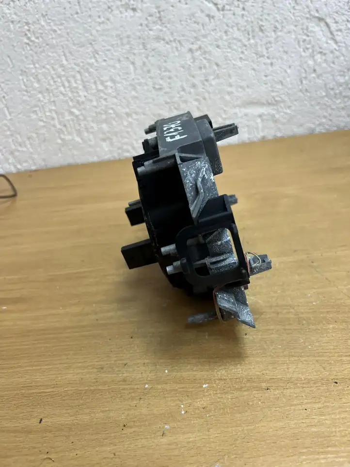 BMW 7 E65 E66 (2001 - 2008) 913846701 Датчик угла поворота руля — фото 12