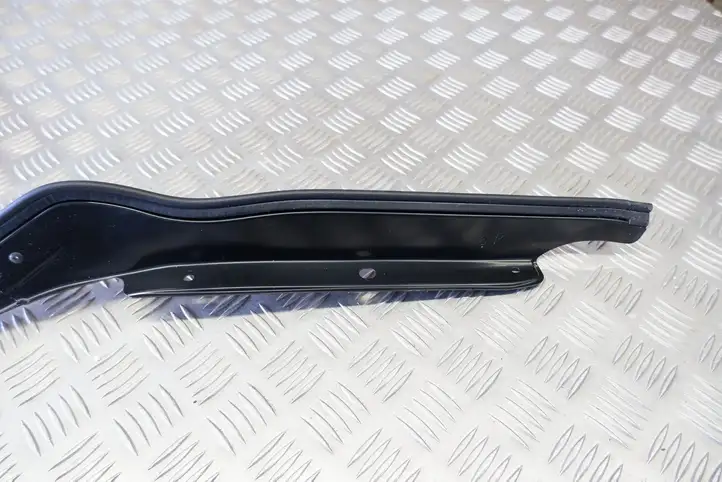 Toyota Yaris Cross (2020 - ) 8427052030 Датчик открытия крышки багажника — фото 8