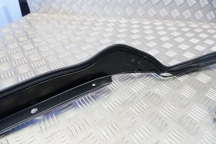 Toyota Yaris Cross (2020 - ) 8428052020 Датчик открытия крышки багажника — фото 6