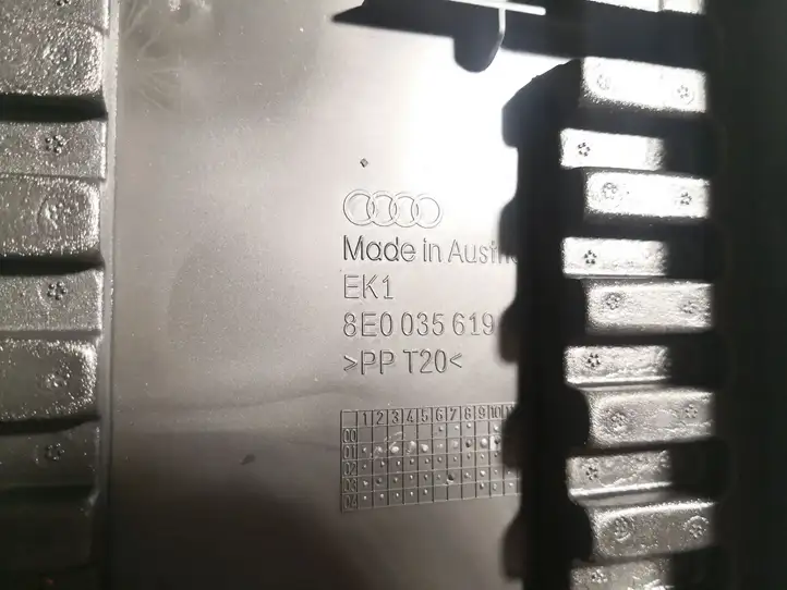 Audi A4 S4 B8 8K (2007 - 2011) 8E0035613 Кронштейн блока Bluetooth — фото 2