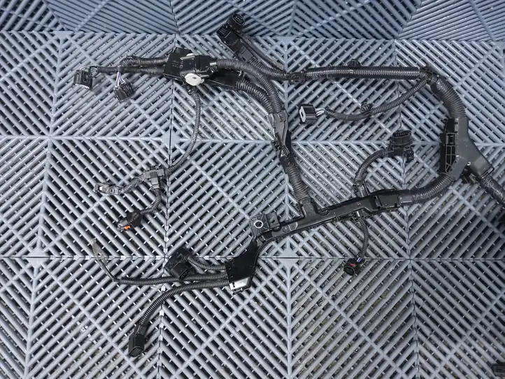 Toyota Corolla Cross (2021 - )   Проводка двигателя