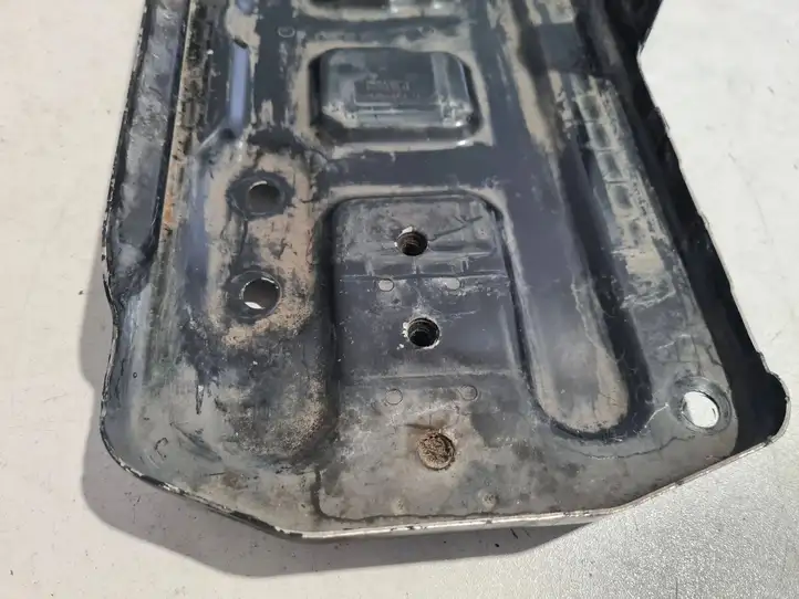 Porsche 911 991 (2011 - 2019) 99150415113 Крышка ящика аккумулятора — фото 3