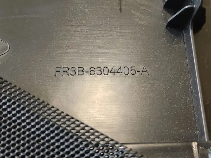 Ford Mustang VI (2015 - ) FR3B6304405 Накладка центрального динамика — фото 3