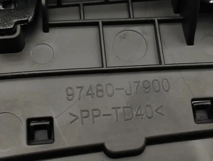 Kia Ceed (2018 - 2021) 84830J7900 Центральный воздушный дефлектор — фото 14