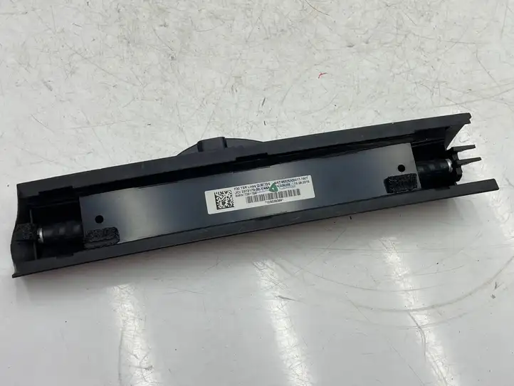 BMW 3 F30 F35 F31 (2012 - 2018) 7281123 Солнцезащитная шторка заднего бокового окна — фото 2