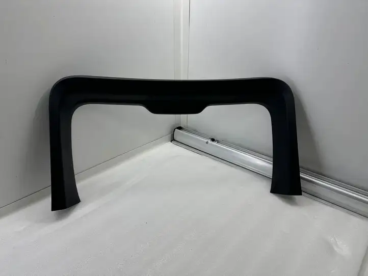 Tesla Model Y (2019 - 2024) 1622262 Комплект обшивки крышки багажника — фото 1