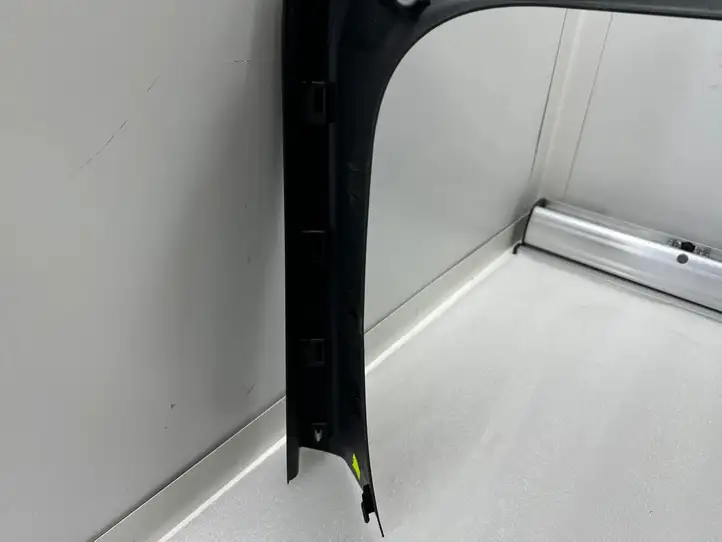 Tesla Model Y (2019 - 2024) 1622262 Комплект обшивки крышки багажника — фото 8