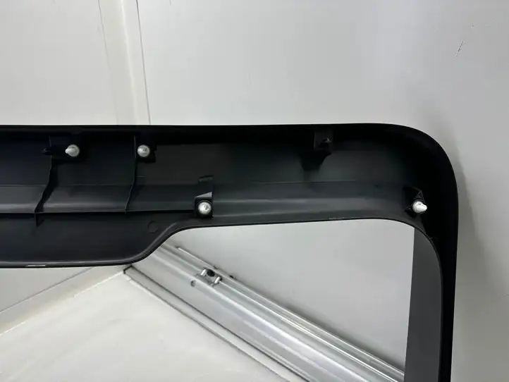 Tesla Model Y (2019 - 2024) 1622262 Комплект обшивки крышки багажника — фото 10